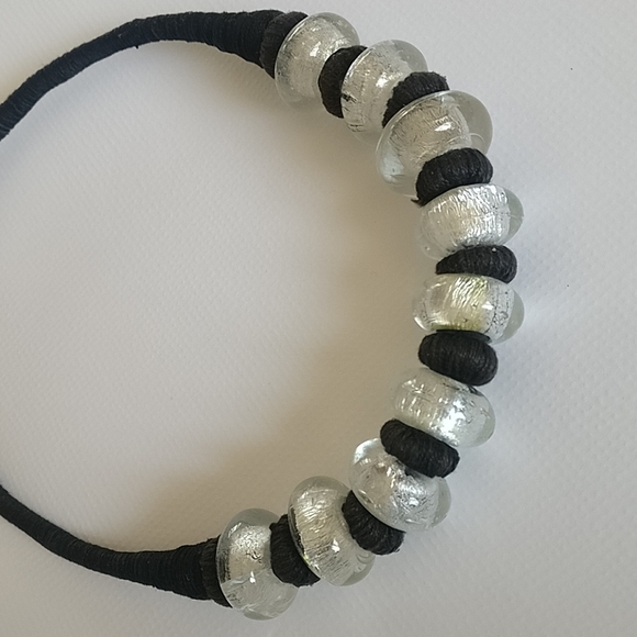 🇨🇦 Vintage cloth and coiled glass necklace - Picture 4 of 7